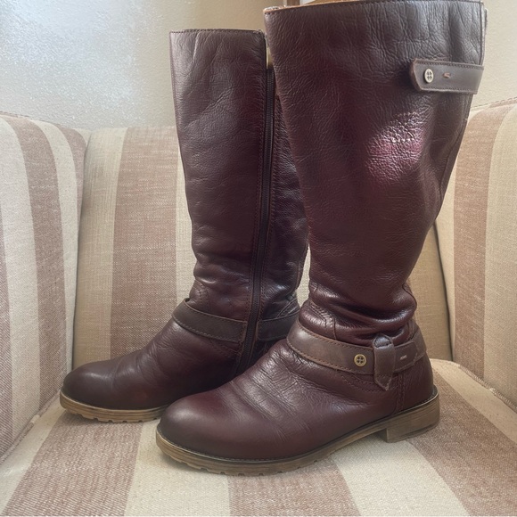 Naturalizer N5 Comfort Wide Calf Woman’s Size 8.5W in Tanita Color - Picture 2 of 9